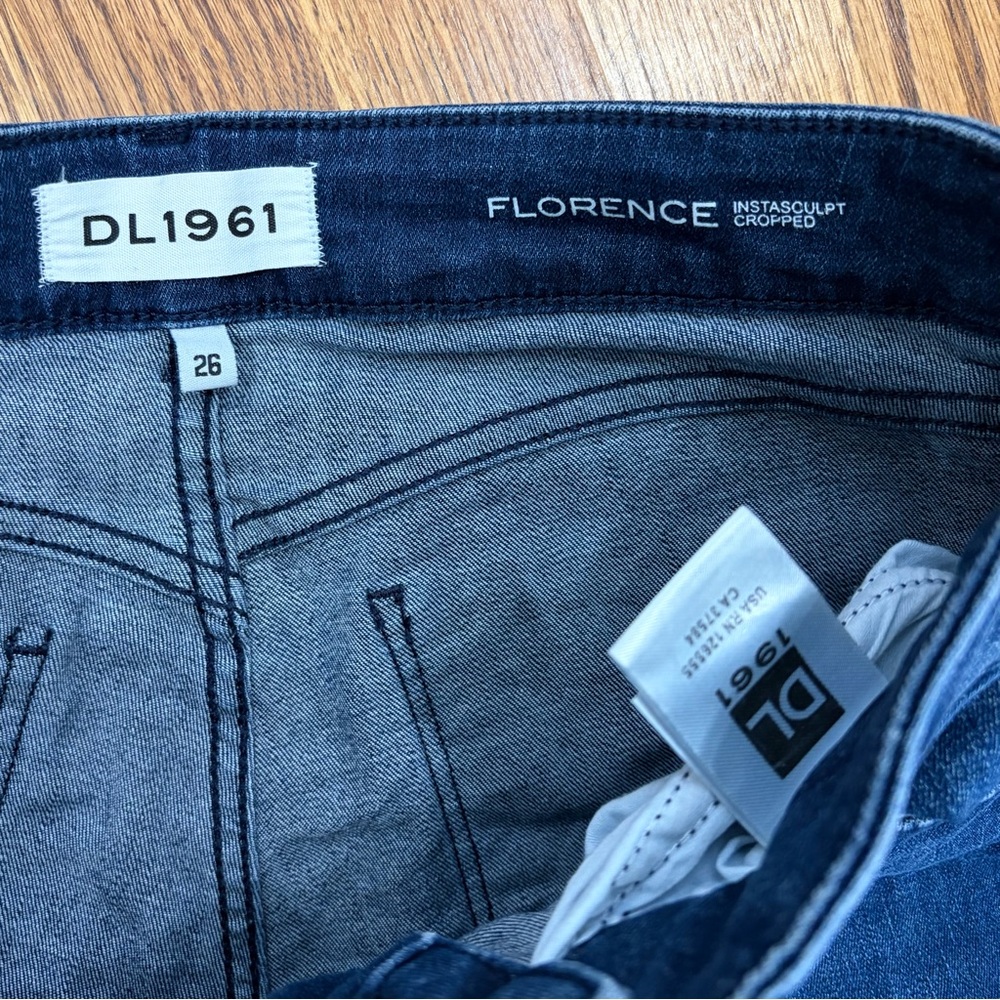 DL1961 Florence Instasculpt Cropped Stranded Jeans - Picture 4 of 9